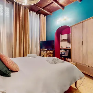 Apartment Colosseum Charme, Rome
